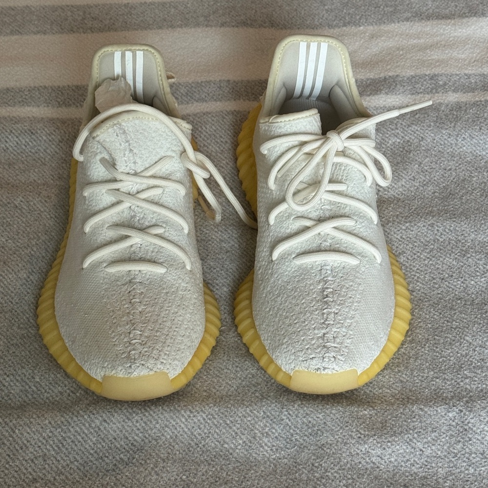 Size 7 1/2 - adidas Yeezy Boost 350 V2 Low White / Triple White - No Box